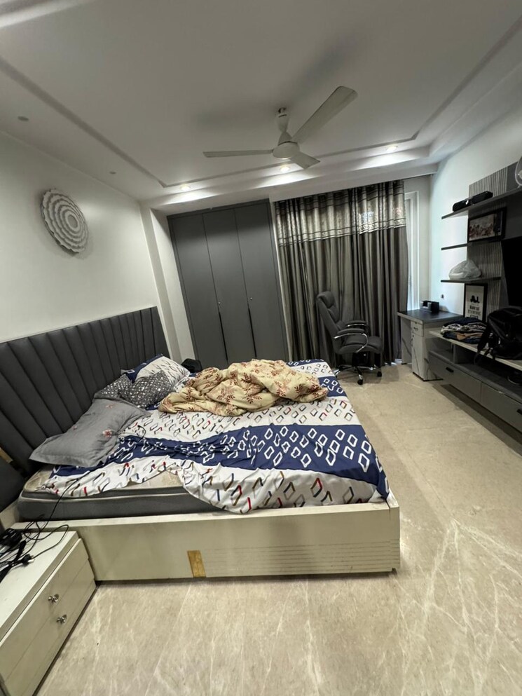 Bedroom, navbharat-apartments 3 Bedroom 1450 Sq.Ft. Apartment In Paschim Vihar Delhi 9188242