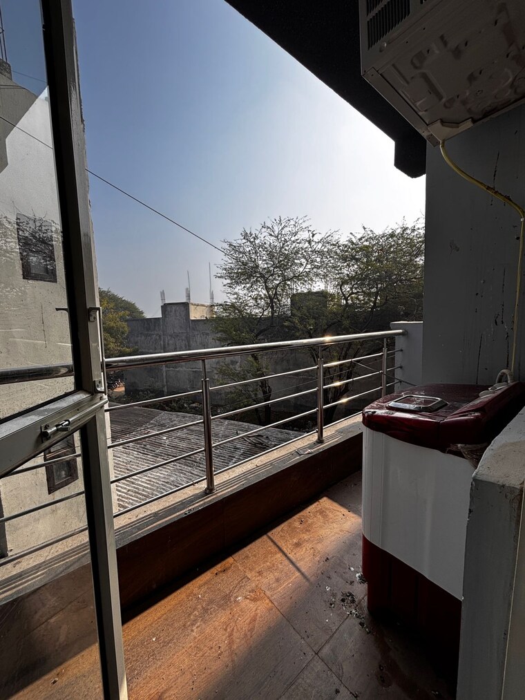 Balcony, saket 1 Bedroom 700 Sq.Ft. Apartment In Saket Delhi 9188255