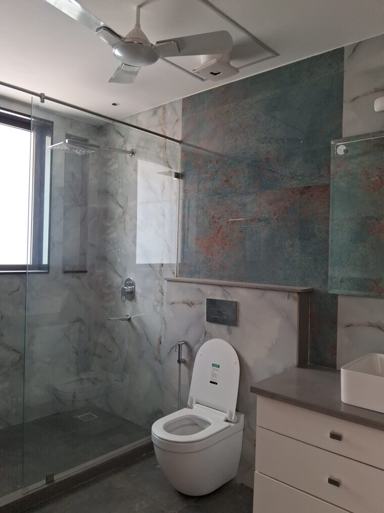 Bathroom, sector 57 4 Bedroom 2700 Sq.Ft. Builder Floor In Sector 57 Gurgaon 9188264