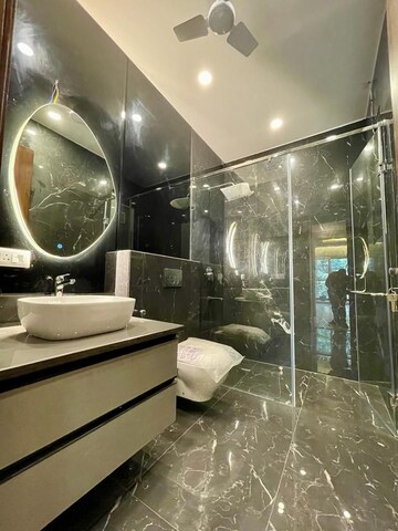 Attached Bathroom in 3 BHK Builder Floor at Sector 56 – for Rent
