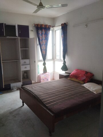 Bedroom in 3.5 BHK Apartment at BBD Green City Sun Breeze Apartments, Gomti Nagar – for Rent