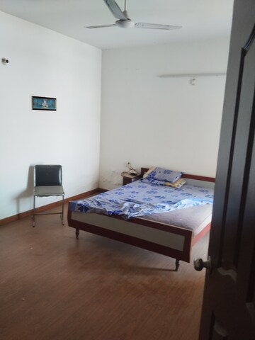 Bedroom in 3.5 BHK Apartment at BBD Green City Sun Breeze Apartments, Gomti Nagar – for Rent