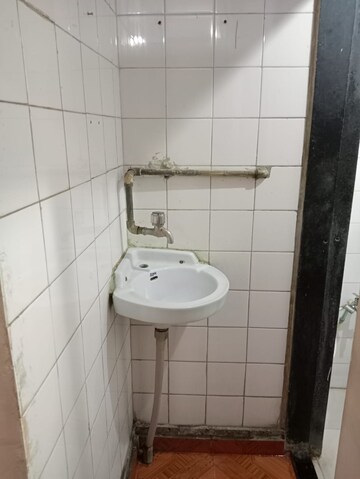 Bathroom in 1 RK Apartment at Andheri East – for Rent