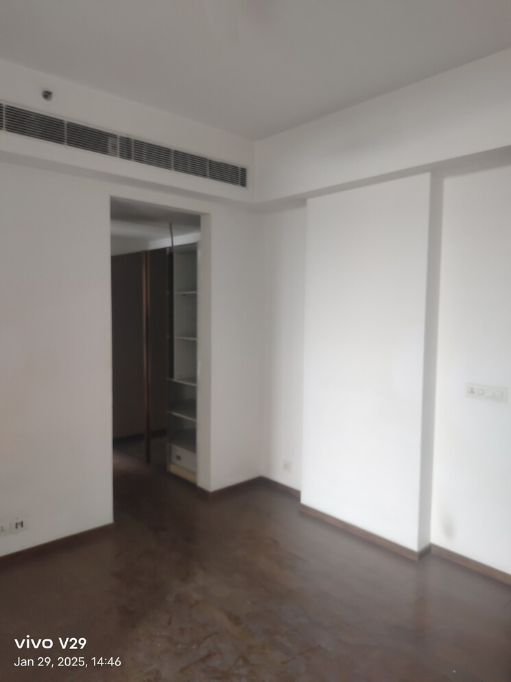 Room, m3m-golf-estate 4 Bedroom 4085 Sq.Ft. Apartment In Sector 65 Gurgaon 9188294