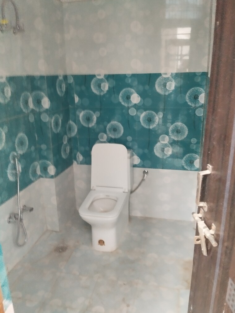 Bathroom, gomti nagar 2 Bedroom 1250 Sq.Ft. Independent House In Gomti Nagar Lucknow 9188295