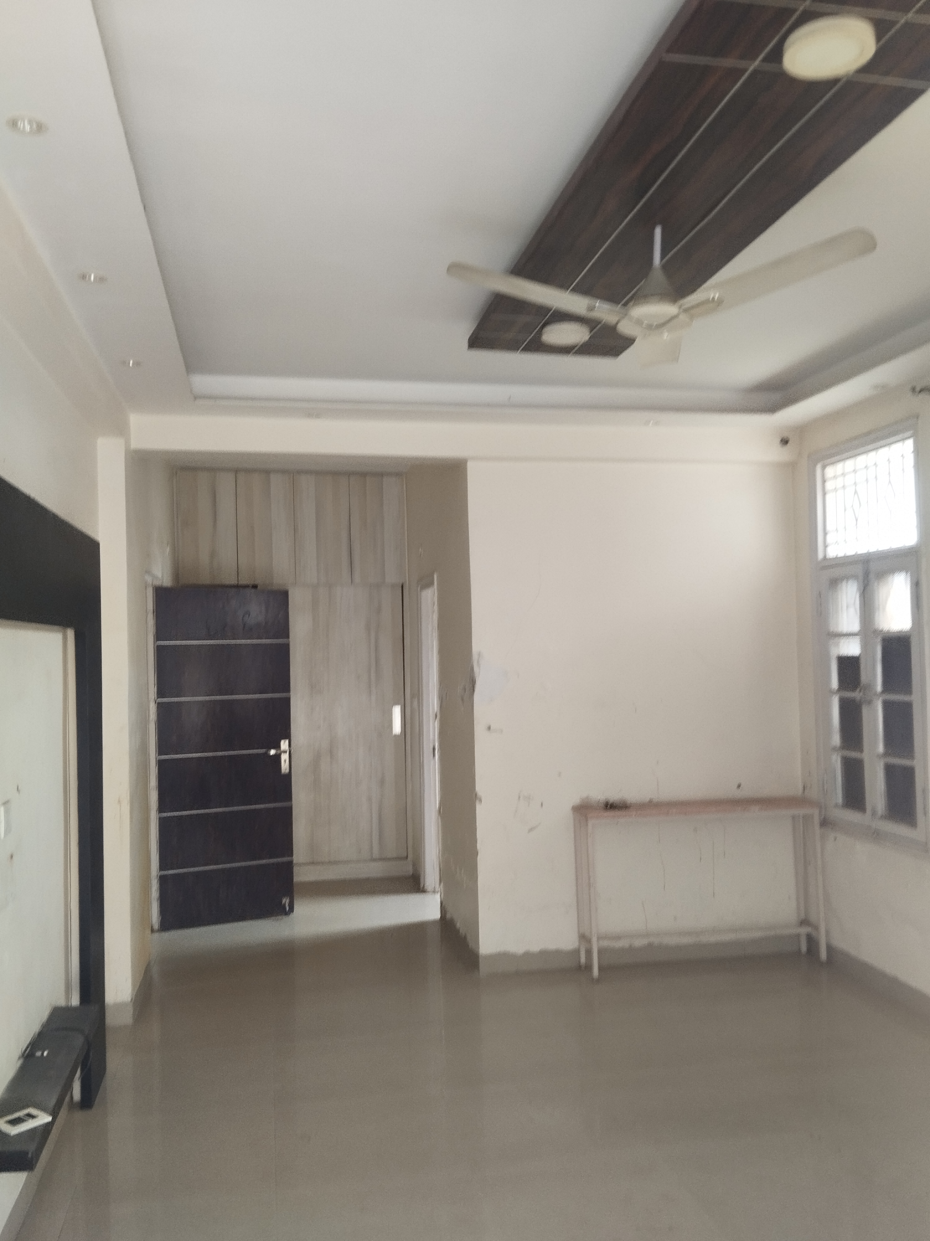4 BHK + Pooja Room Apartment For Rent in Parsvnath Royale Floors