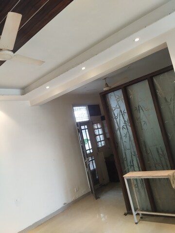 Furnished Amenities in 4 BHK Apartment at Parsvnath Royale Floors, Uattardhona – for Rent