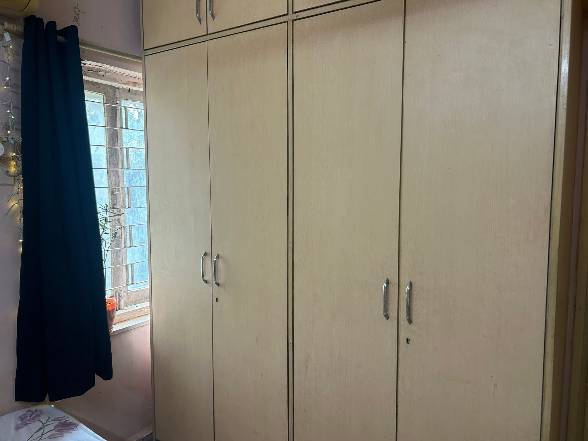 Pg For Rent in Malad East 