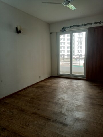 Room in 4 BHK Apartment at The 3C Lotus Panache, Sector 110 – for Rent