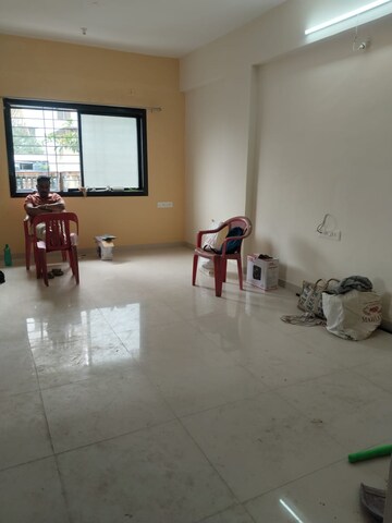 Room in 2 BHK Apartment at Shree Raj, Tingre Nagar – for Rent