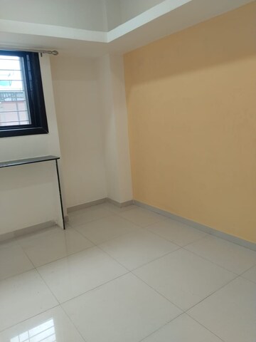 Room in 2 BHK Apartment at Shree Raj, Tingre Nagar – for Rent