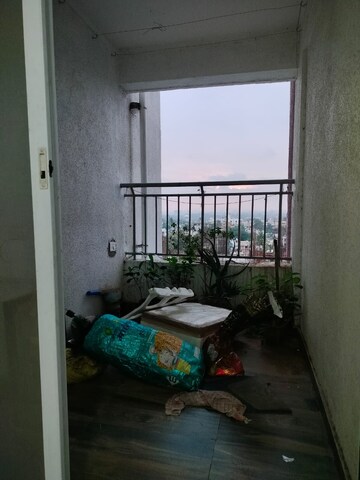 Room in 2 BHK Apartment at Shubhankar Durvaa, Dhanori – for Rent