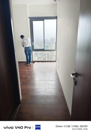 Building Lobby in 3 BHK Apartment at Piramal Mahalaxmi, Mahalaxmi – for Rent
