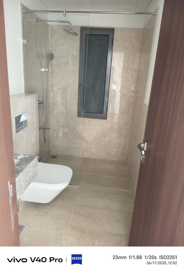 Bathroom, piramal-mahalaxmi 3 Bedroom 1154 Sq.Ft. Apartment In Mahalaxmi Mumbai 9188495