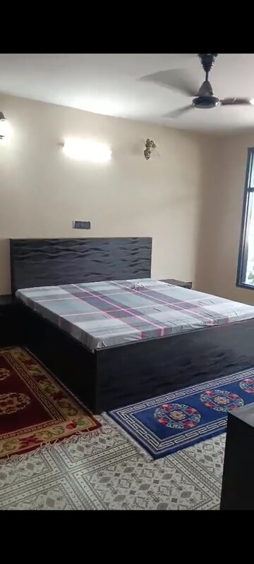 1.5 BHK Villa For Rent in Sector 36