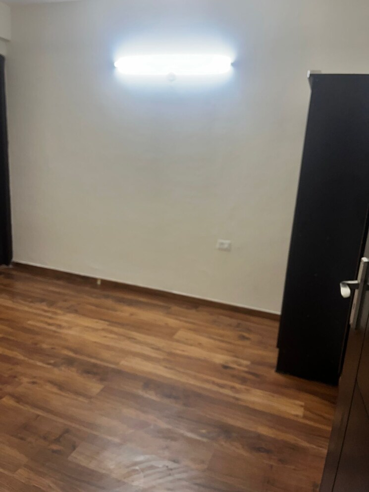 Room, signature-global-park 2 Bedroom 854 Sq.Ft. Apartment In Sohna Sector 36 Gurgaon 9188532