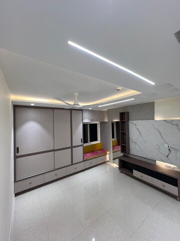 Room in 3 BHK Apartment at Prestige High Fields, Gachibowli – for Rent