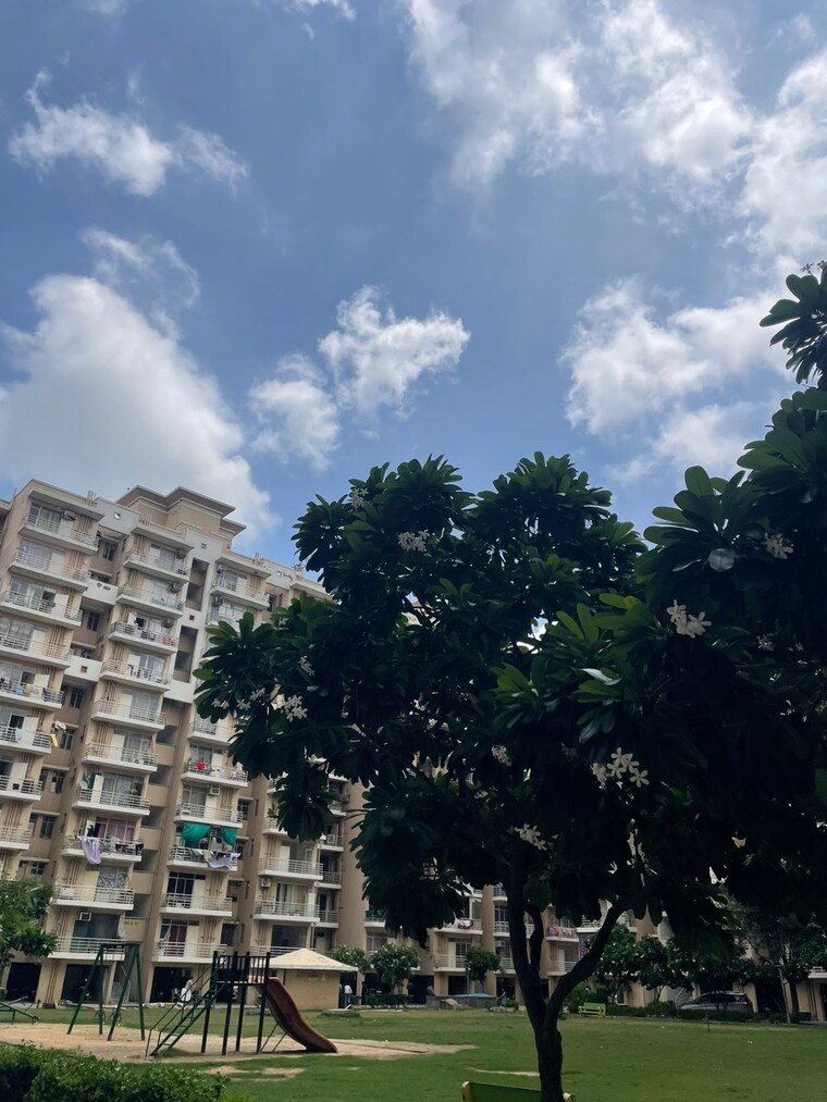 Exterior View, signature-global-park 2 Bedroom 745 Sq.Ft. Apartment In Sohna Sector 36 Gurgaon 9188572
