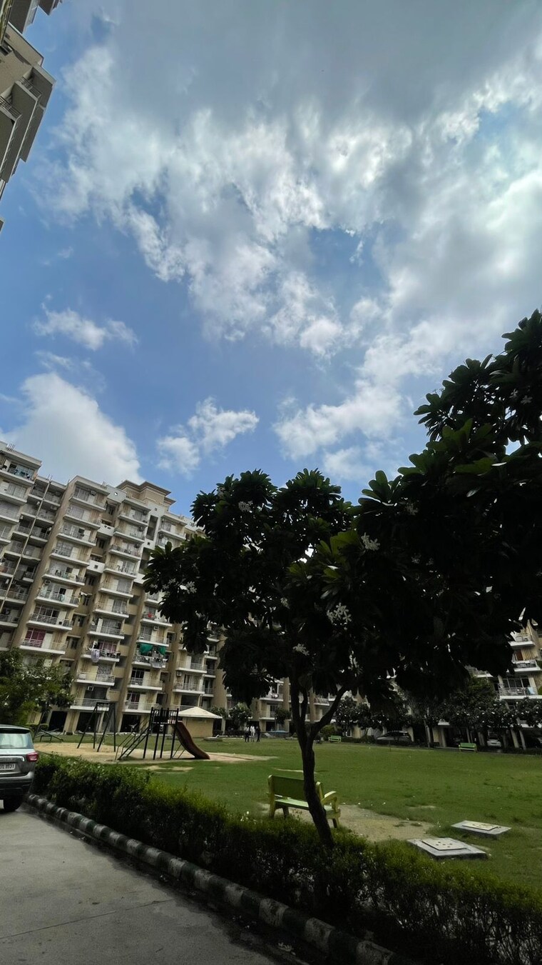Exterior View, signature-global-park 2 Bedroom 745 Sq.Ft. Apartment In Sohna Sector 36 Gurgaon 9188572