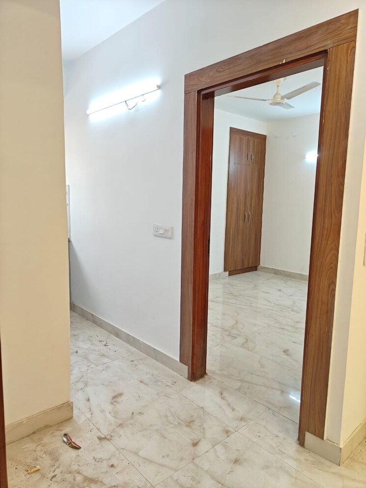 Room, neb sarai 2 Bedroom 900 Sq.Ft. Builder Floor In Neb Sarai Delhi 9188619