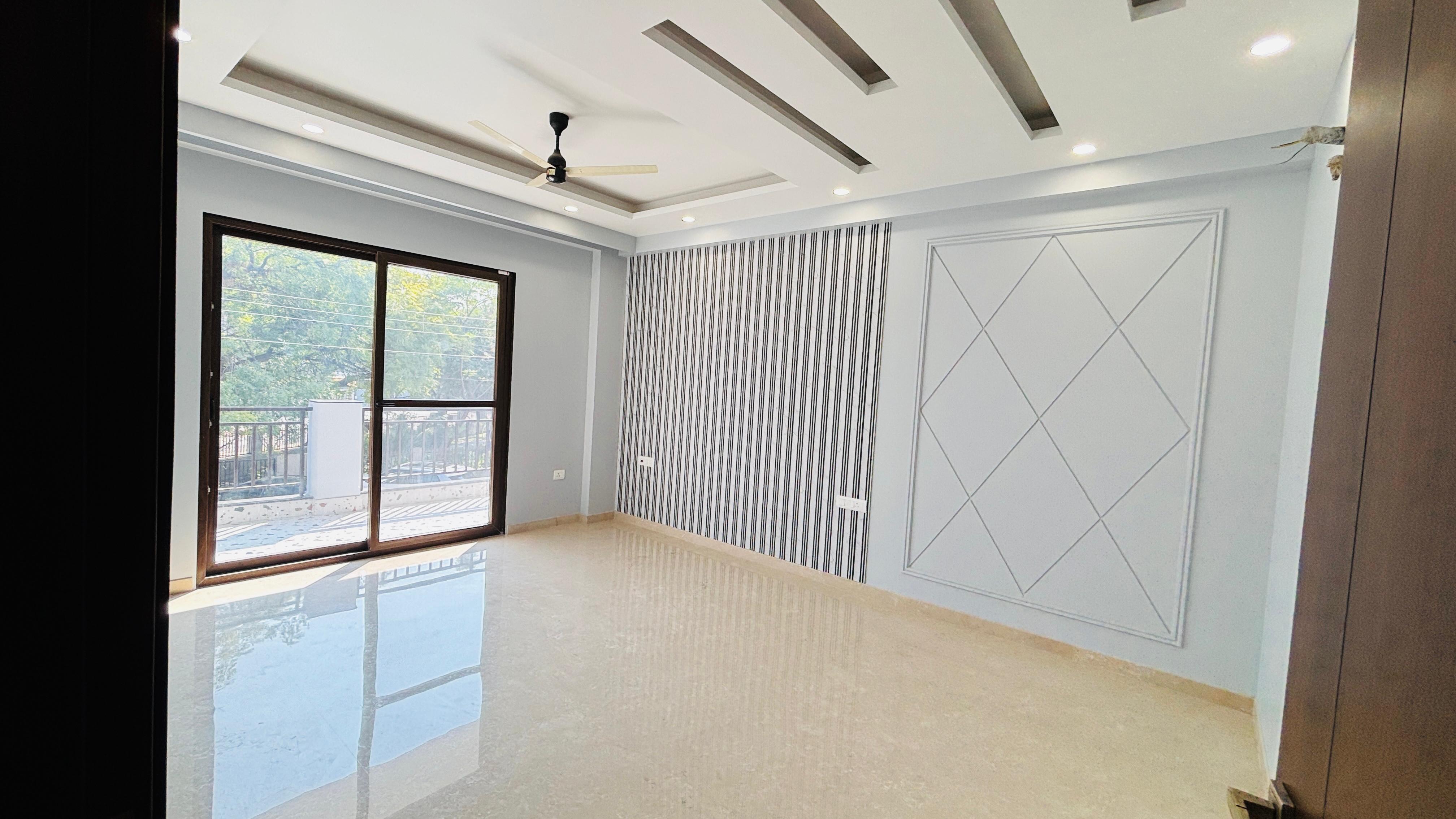4 BHK + Pooja Room,Servant Room,Study Room,Extra Room Builder Floor For Sale in Palam Vihar 