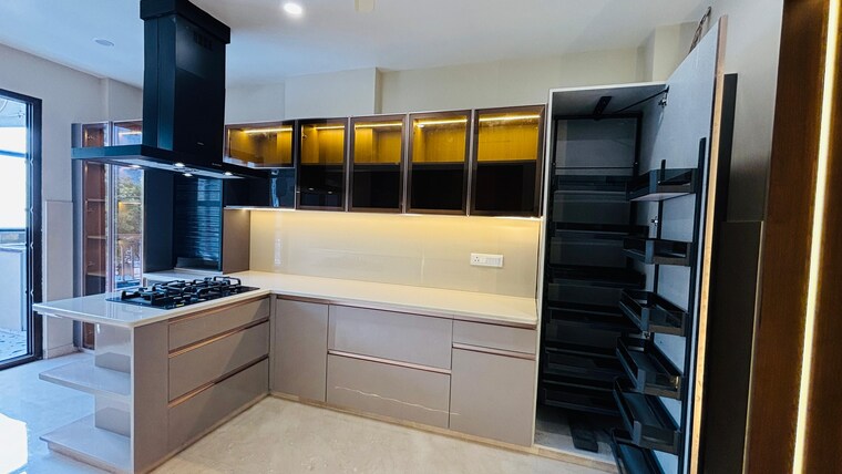 Kitchen, palam vihar 4 Bedroom 520 Sq.Yd. Builder Floor In Palam Vihar Gurgaon 9188638