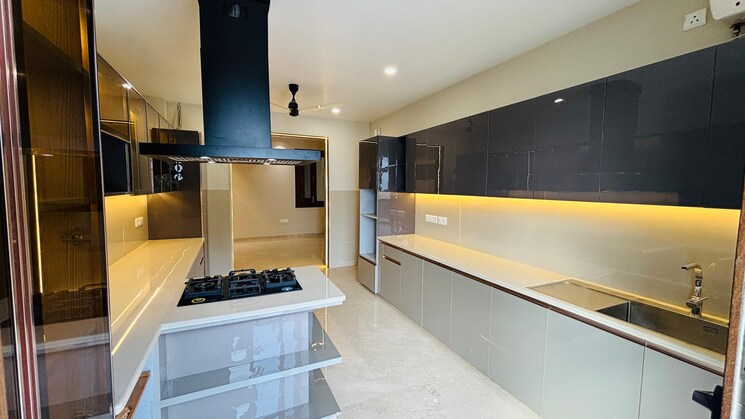 Kitchen, palam vihar 4 Bedroom 520 Sq.Yd. Builder Floor In Palam Vihar Gurgaon 9188638