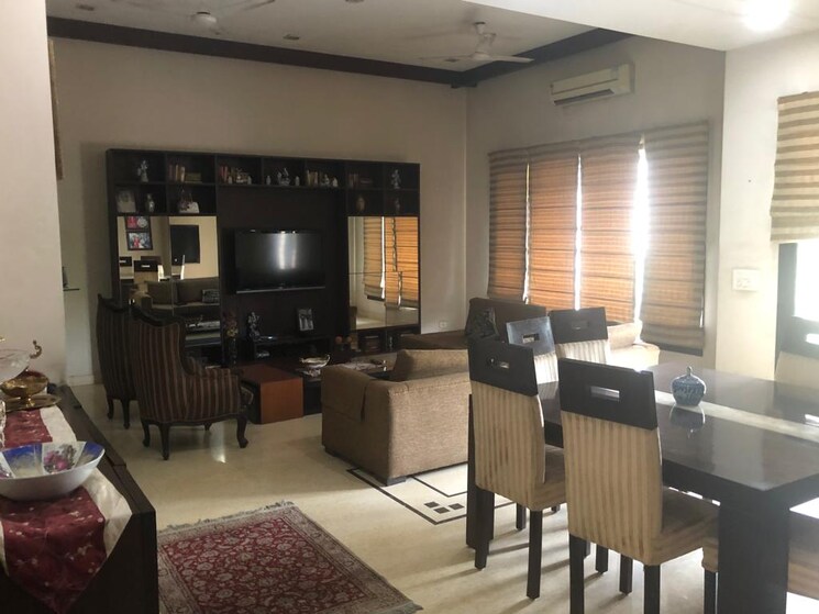 Living Room, dlf-richmond-park 4 Bedroom 2080 Sq.Ft. Apartment In Sector 43 Gurgaon 9188649