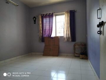 Room in 2 BHK Apartment at Sun City, Sinhagad Road – for Rent