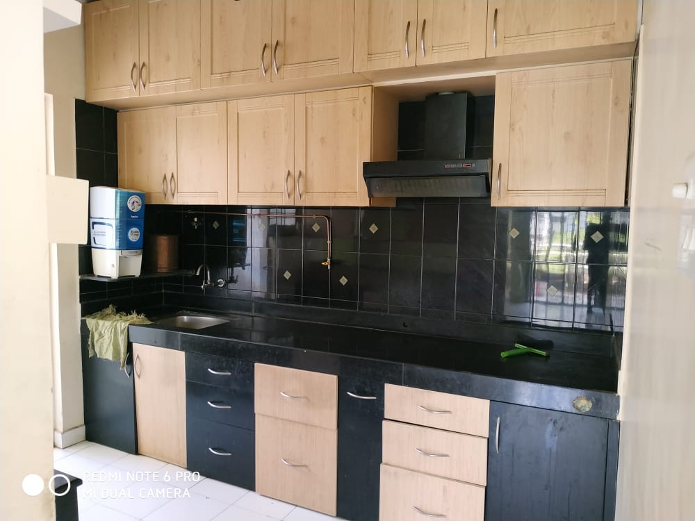 2 BHK + Servant Room Apartment For Rent in Sun City