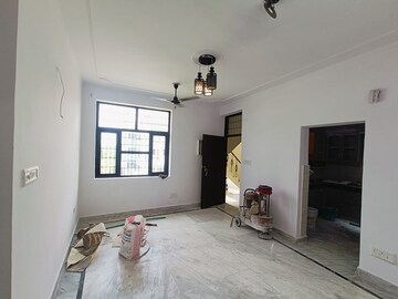 Room in 3 BHK Builder Floor at Ashoka Enclave – for Rent