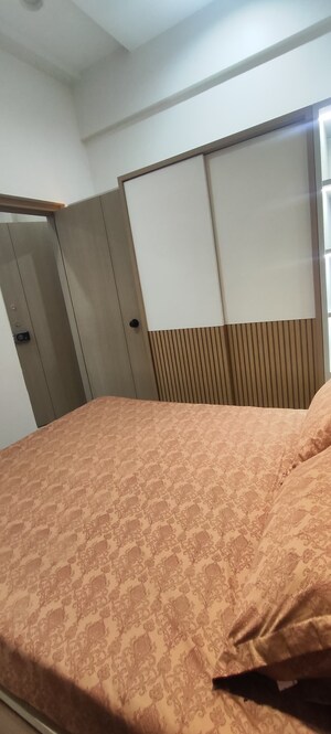 Room in 1 BHK Apartment at Shree Krishna Bhoomi, Naigaon East – for Sale