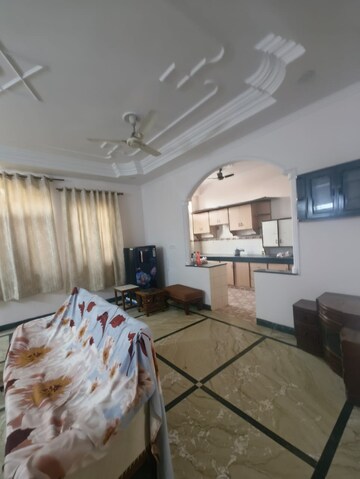 Living Room in 2 BHK Builder Floor at RWA Apartments Sector 41, Sector 41 – for Rent