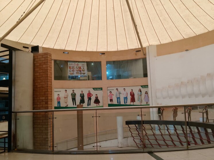 Exterior View, express-zone Commercial Showroom 2400 Sq.Ft. In Malad East Mumbai 9188691