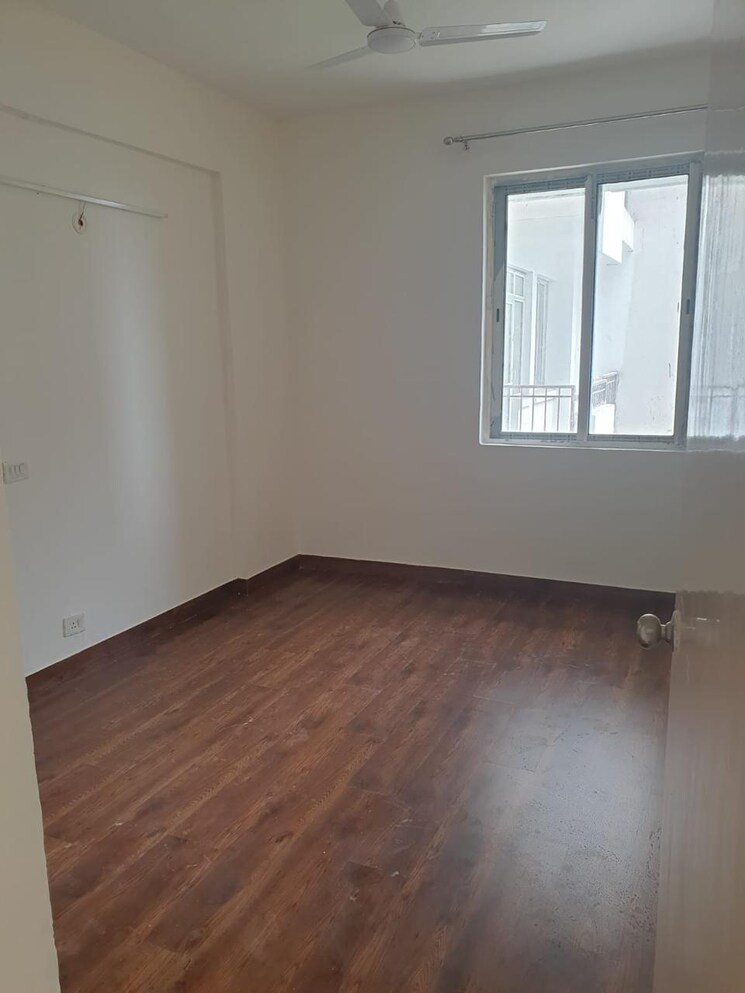 Room, rani-aakriti-shantiniketan 2 Bedroom 1350 Sq.Ft. Apartment In Sector 143 Noida 9188742