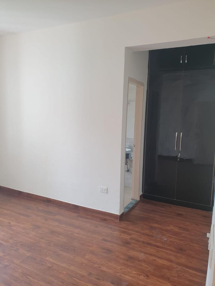 Room, rani-aakriti-shantiniketan 2 Bedroom 1350 Sq.Ft. Apartment In Sector 143 Noida 9188742