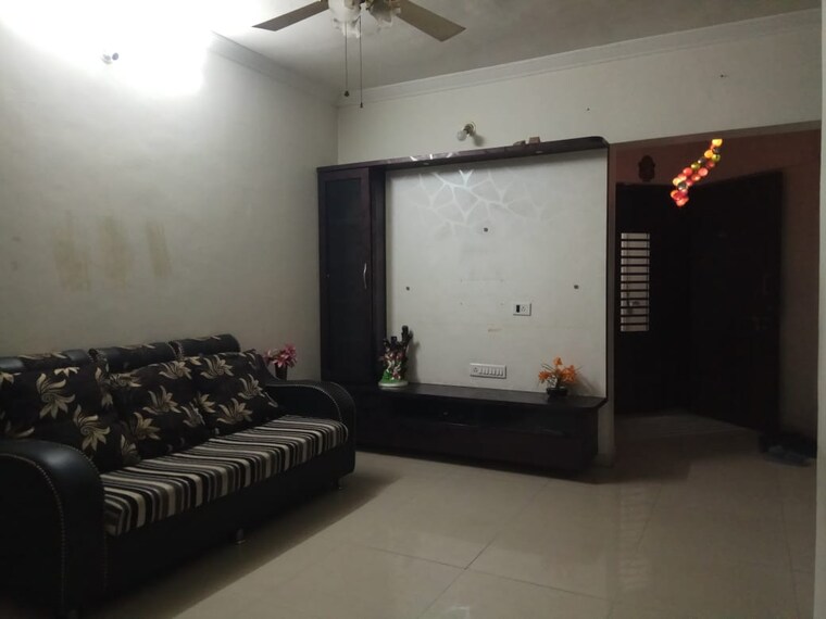 Living Room, meera-apartments-karvenagar 1 Bedroom 500 Sq.Ft. Apartment In Karve Nagar Pune 9188740