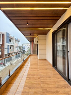 Building Lobby in 5 BHK Villa at Sirsi Road – for Sale