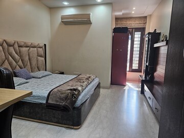 Living Room in 3 BHK Builder Floor at Kohli One Malibu Town, Sector 47 – for Sale