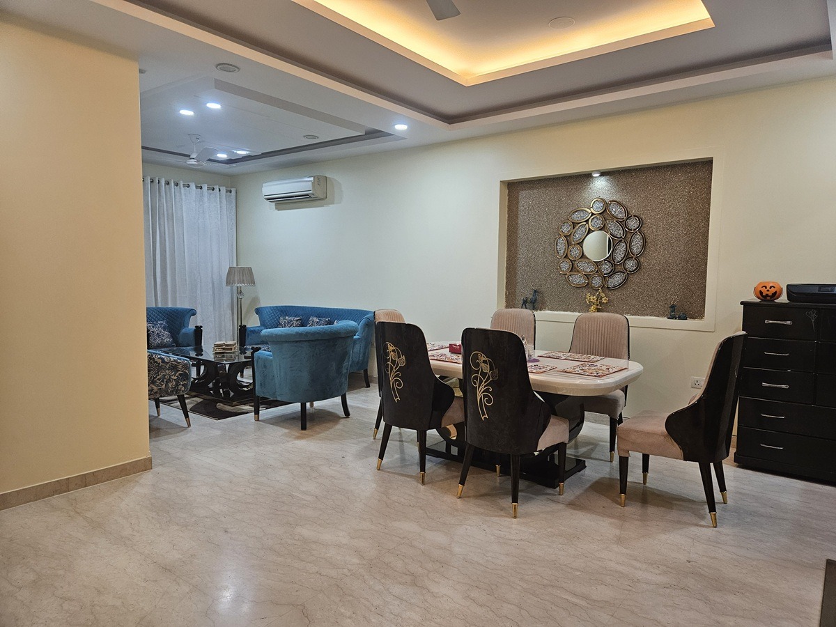 3 BHK 240 Sq.Yd. Builder Floor in Kohli One Malibu Town