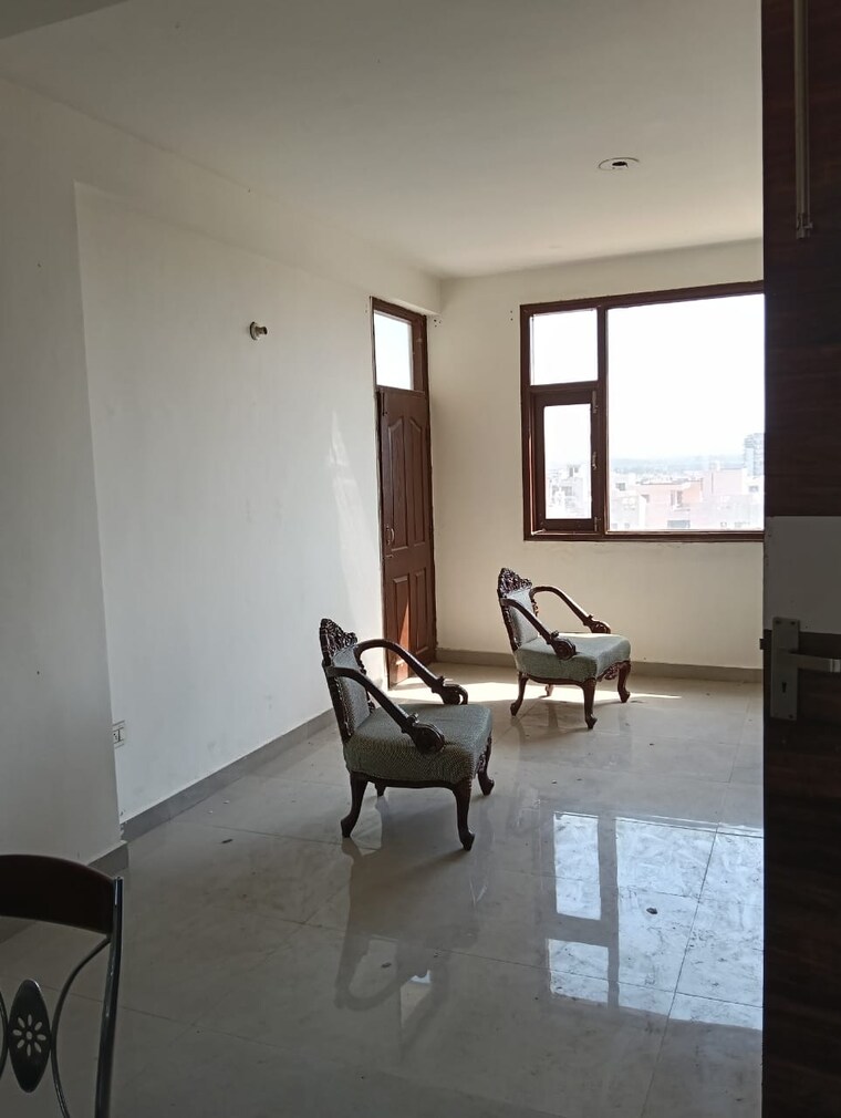 Living Room, pir machalla 3 Bedroom 2200 Sq.Ft. Apartment In Pir Machalla Zirakpur 9188868