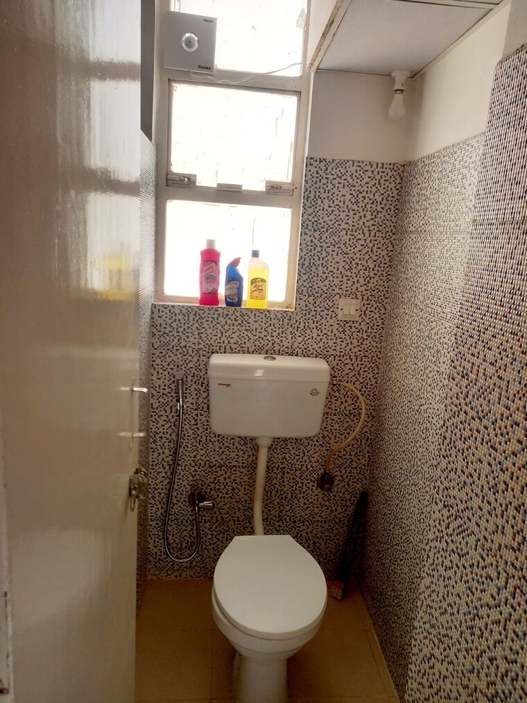 Bathroom, breez-global-heights 1 Bedroom 337 Sq.Ft. Apartment In Sohna Sector 33 Gurgaon 9188917