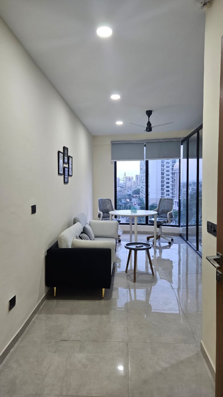 Team Area, omaxe-hazratganj Commercial Office Space 1950 Sq.Ft. In Gomti Nagar Lucknow 9188956