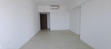 Room in 2.5 BHK Apartment at Runwal Forests, Kanjurmarg West – for Sale