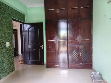 3 BHK Apartment For Sale in Amrapali Platinum, Sector 119