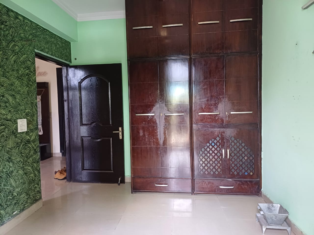 3 BHK + Study Room Apartment For Sale in Amrapali Platinum