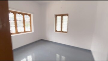 Room in 4 BHK Independent House at Kuttoor – for Sale