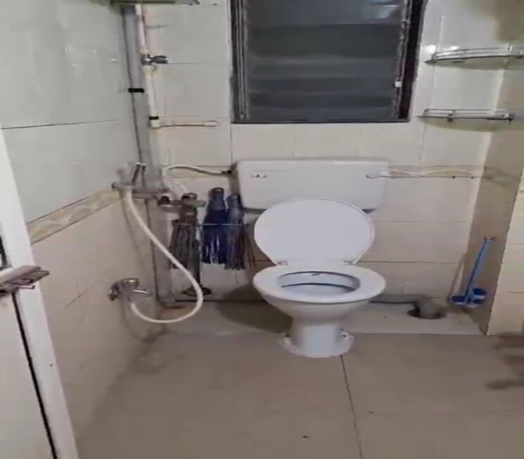 Bathroom, dadar east 1 Bedroom 400 Sq.Ft. Apartment In Dadar East Mumbai 9188973
