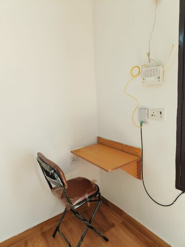Furnished Amenities in 1 BHK Builder Floor at Saket – for Rent