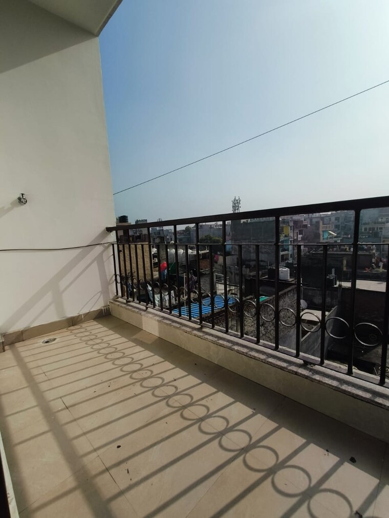 Balcony, saket 1 Bedroom 450 Sq.Ft. Builder Floor In Saket Delhi 9188994